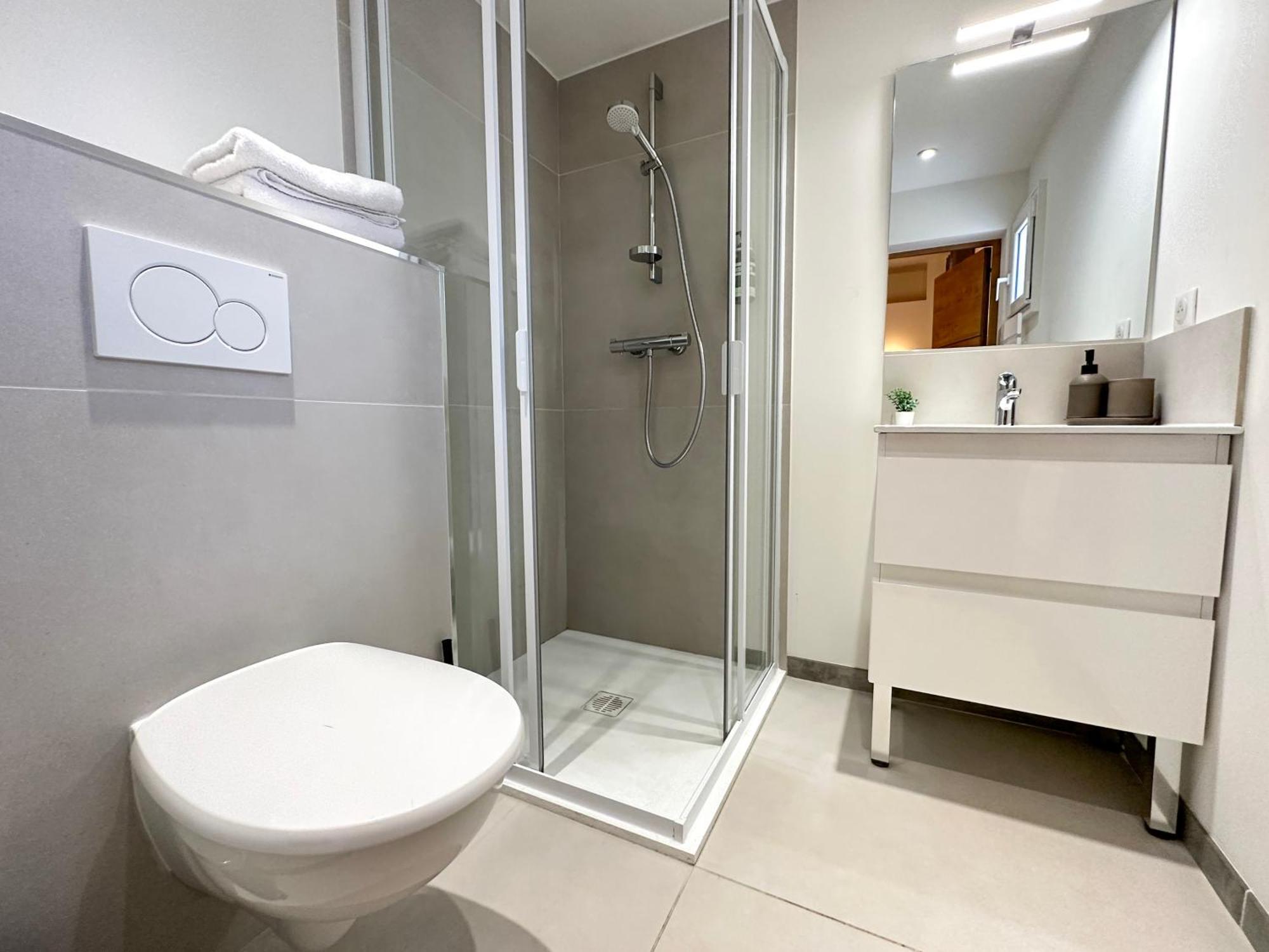 Maison de Ville de 6 Chambres tout confort Inclus à Cannes Extérieur photo