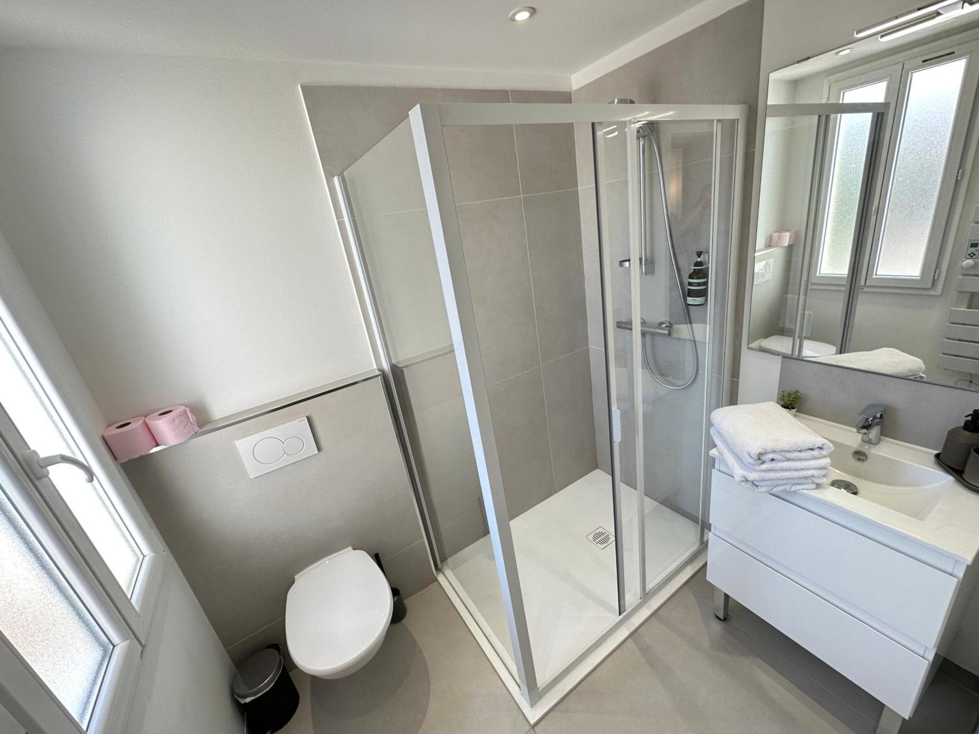 Maison de Ville de 6 Chambres tout confort Inclus à Cannes Extérieur photo